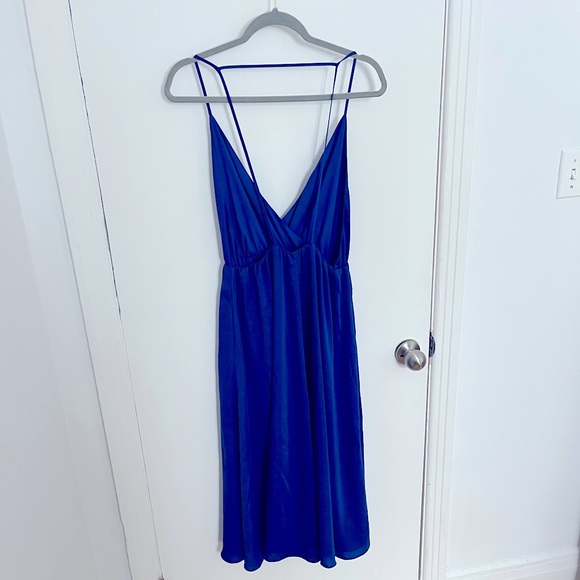 Faux wrap backless Talula dress - Picture 2 of 4